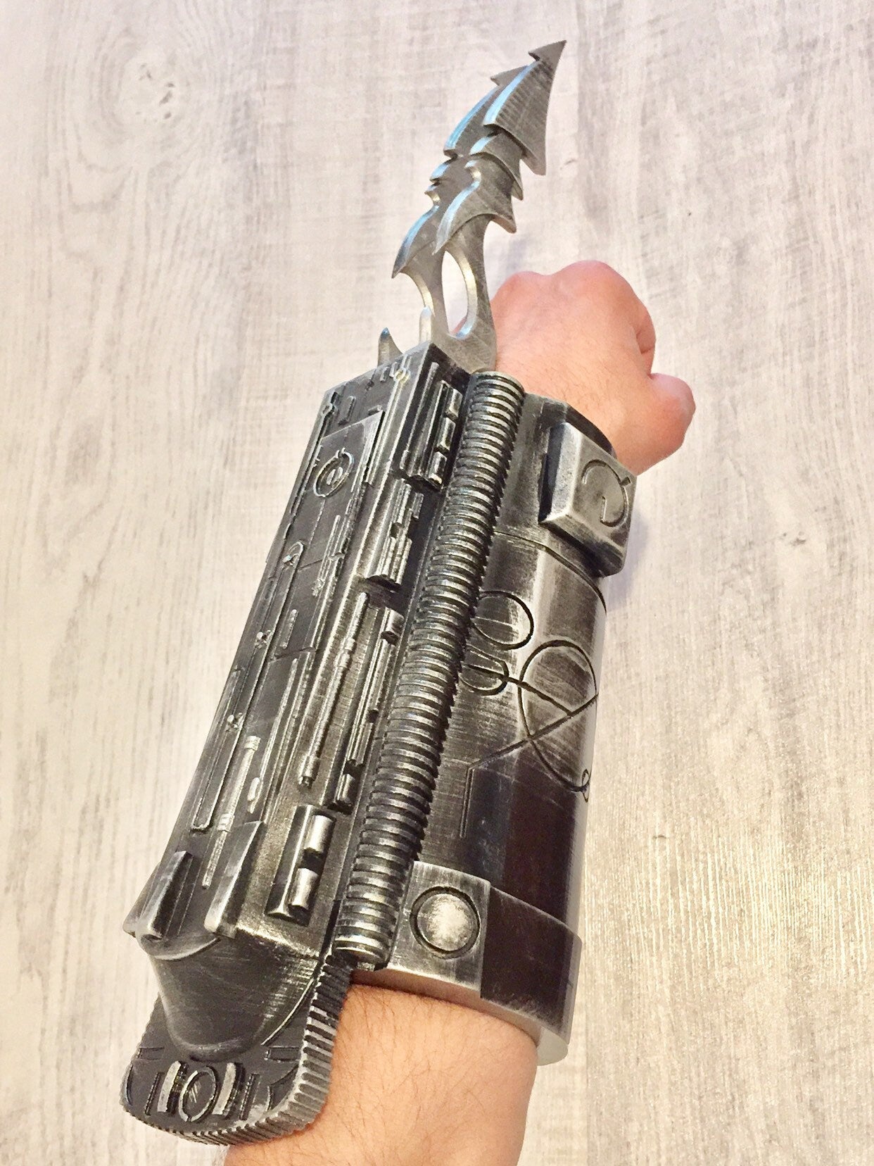 Predator blades gauntlet arm gauntlet for predator jungle cosplay armor painted weathered classic
