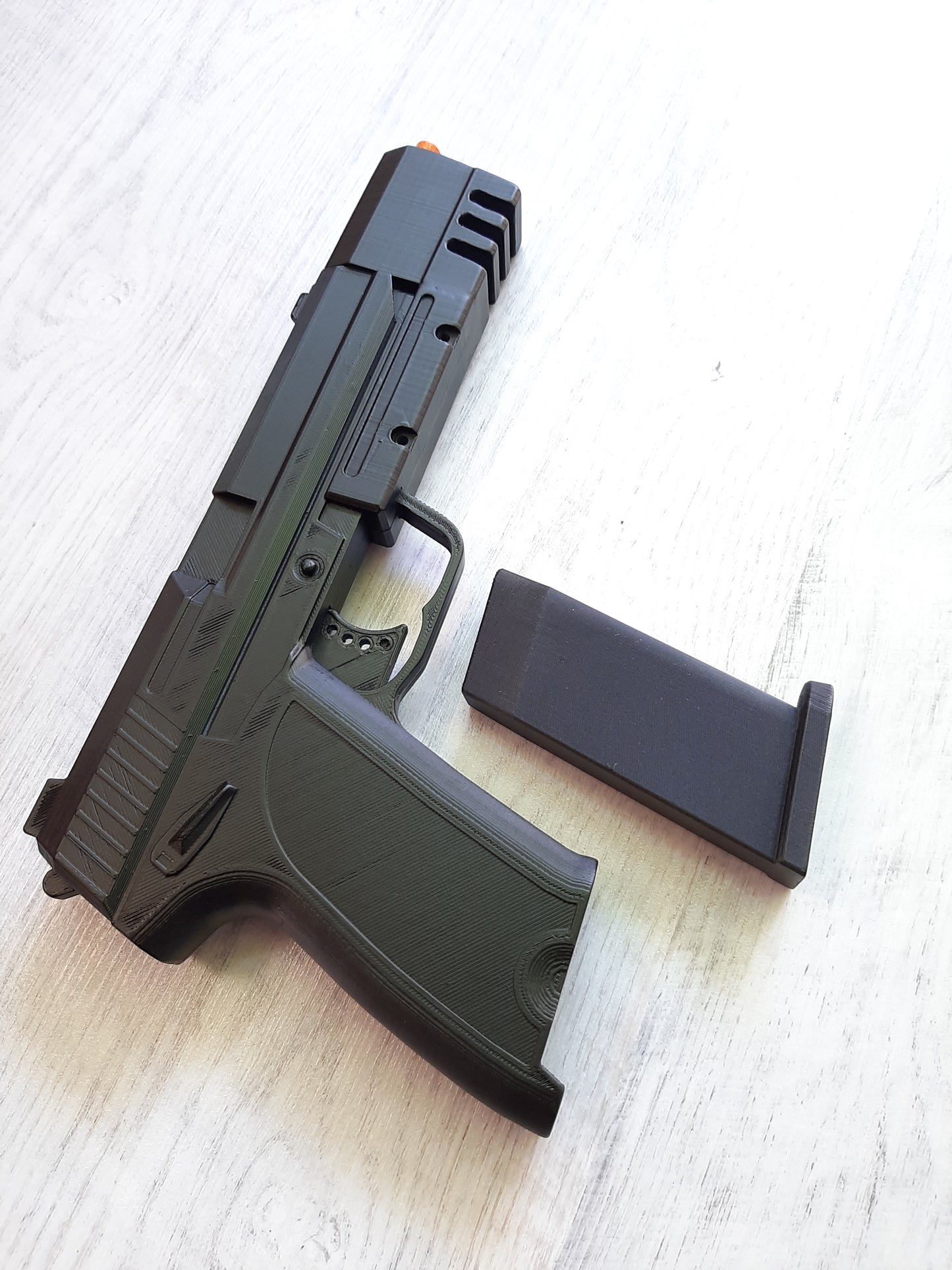 Lara Croft Pistols Tomb Raider pistol replica 3d printed and finished Painted to resemble,cosplay guns or display,photoshoot Lara Croft