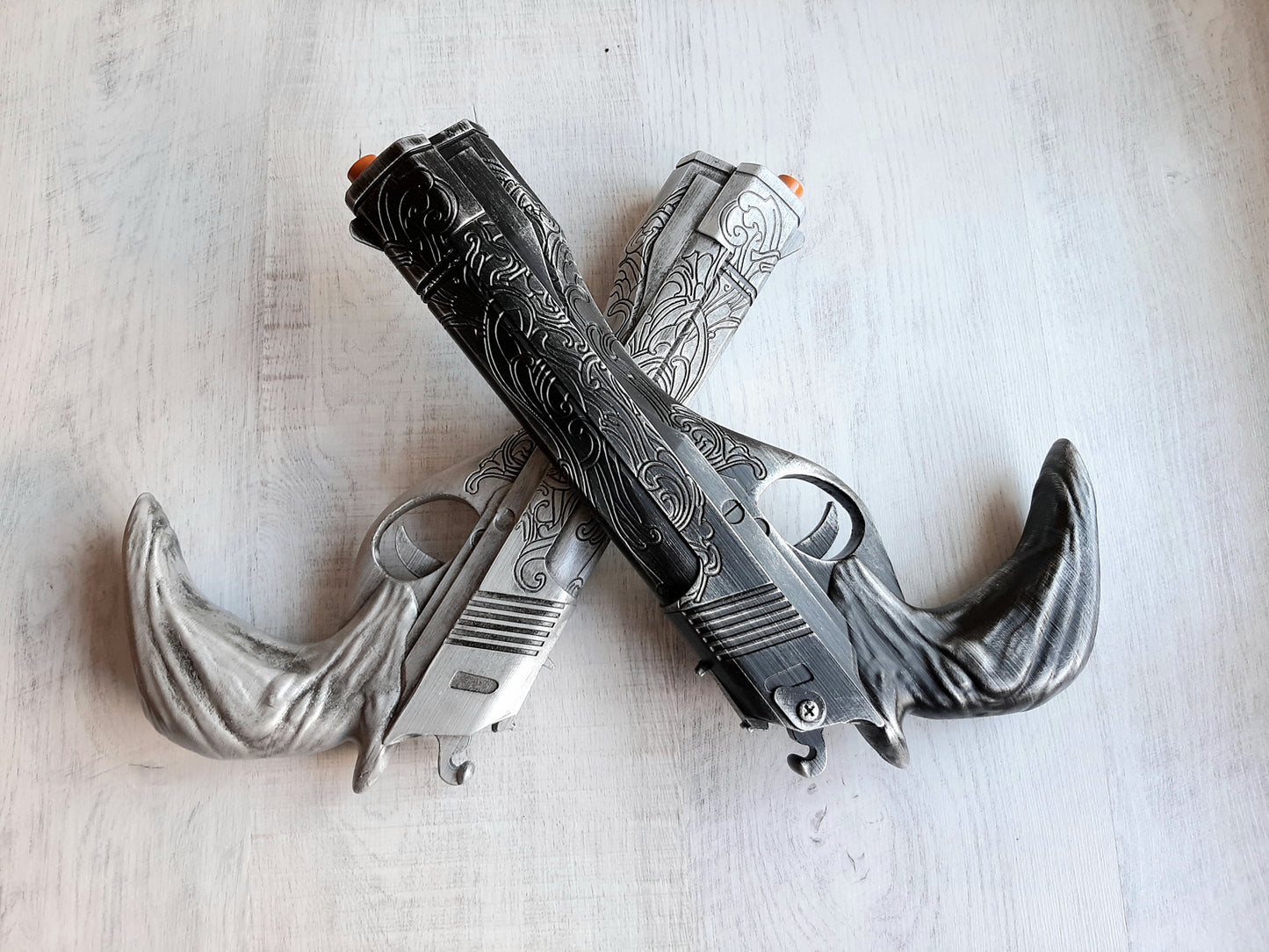 Dante Pistols DMC 5 Replica inspired guns Devil may Cry weapon toy cosplay guns,made to resemble Dante's guns Blasters painted finished.