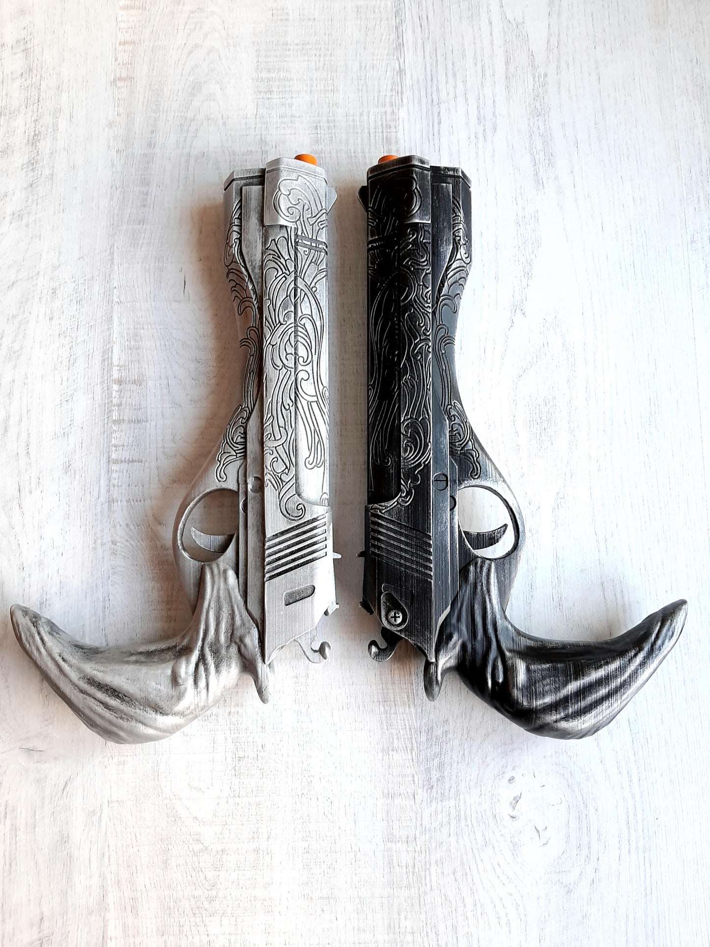 Dante Pistols DMC 5 Replica inspired guns Devil may Cry weapon toy cosplay guns,made to resemble Dante's guns Blasters painted finished.