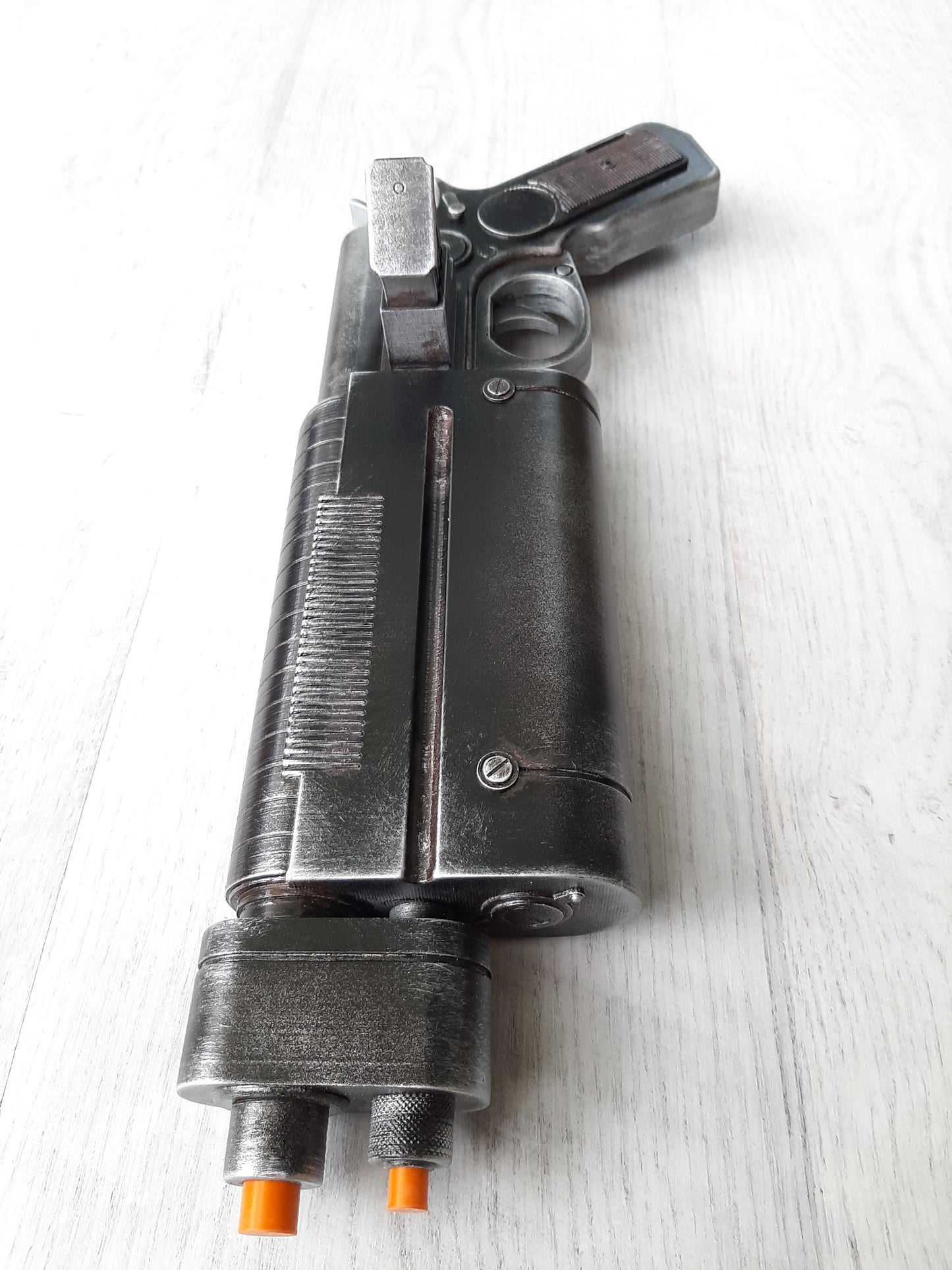K16 bryar Pistol gun from star wars replica weapon blaster painted for cosplay weathered