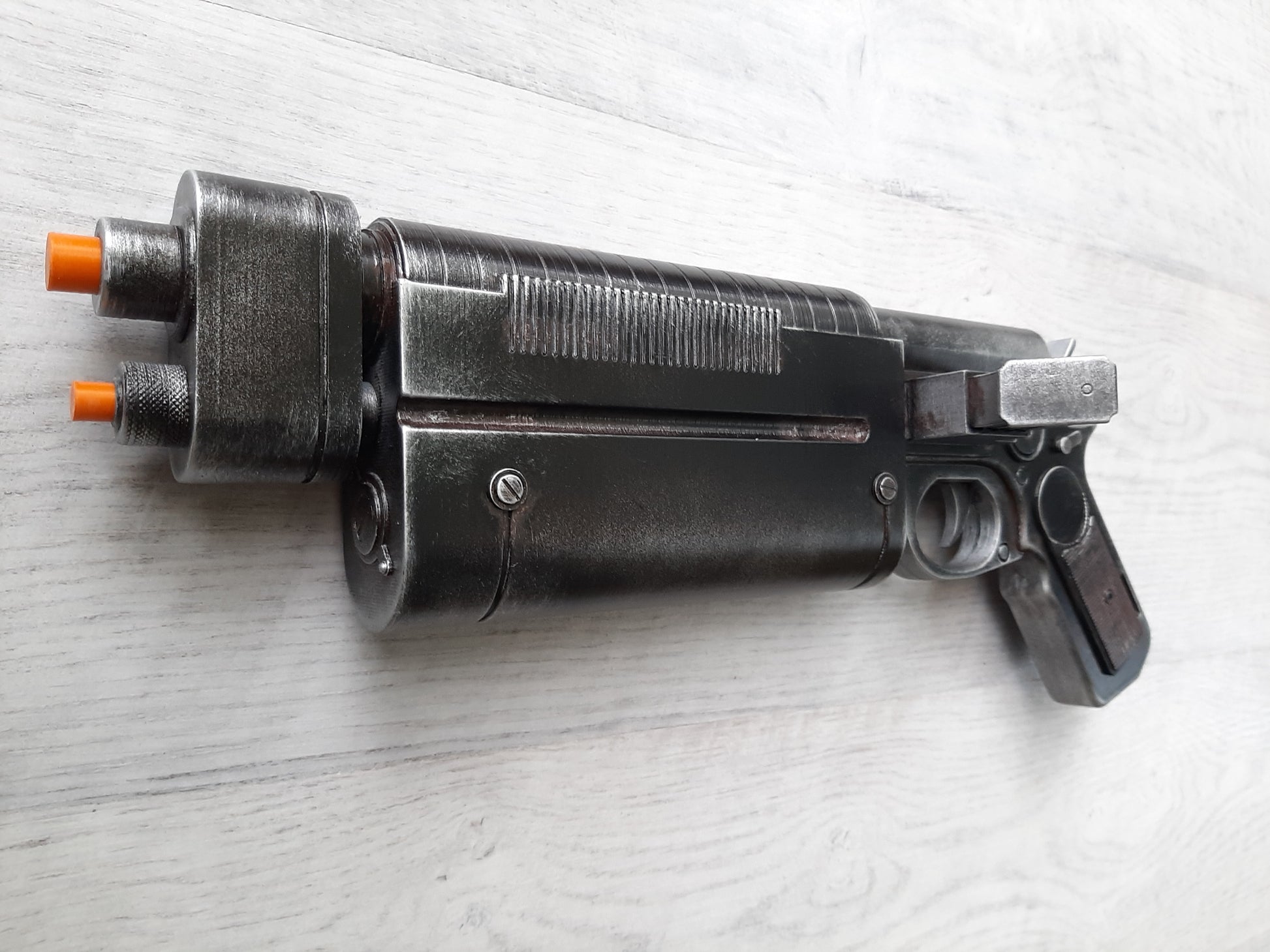 K16 bryar Pistol gun from star wars replica weapon blaster painted for cosplay weathered