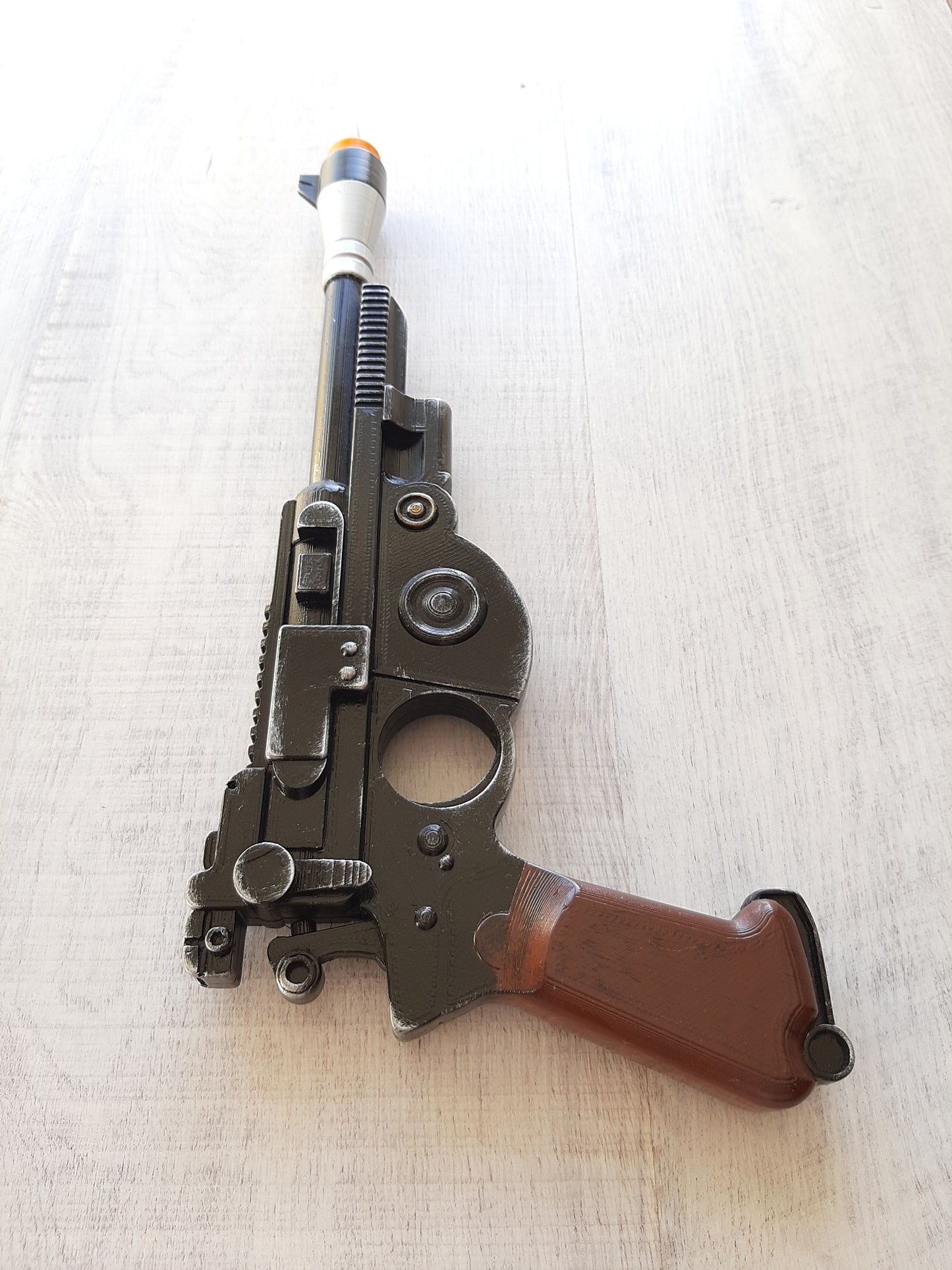 Mandalorian IB-94 Blaster/Pistol,Fully Finished Mandalorian Weapon replica 3d printed and painted toy Pistol,inspired from Star Wars Mando cosplay or disllay